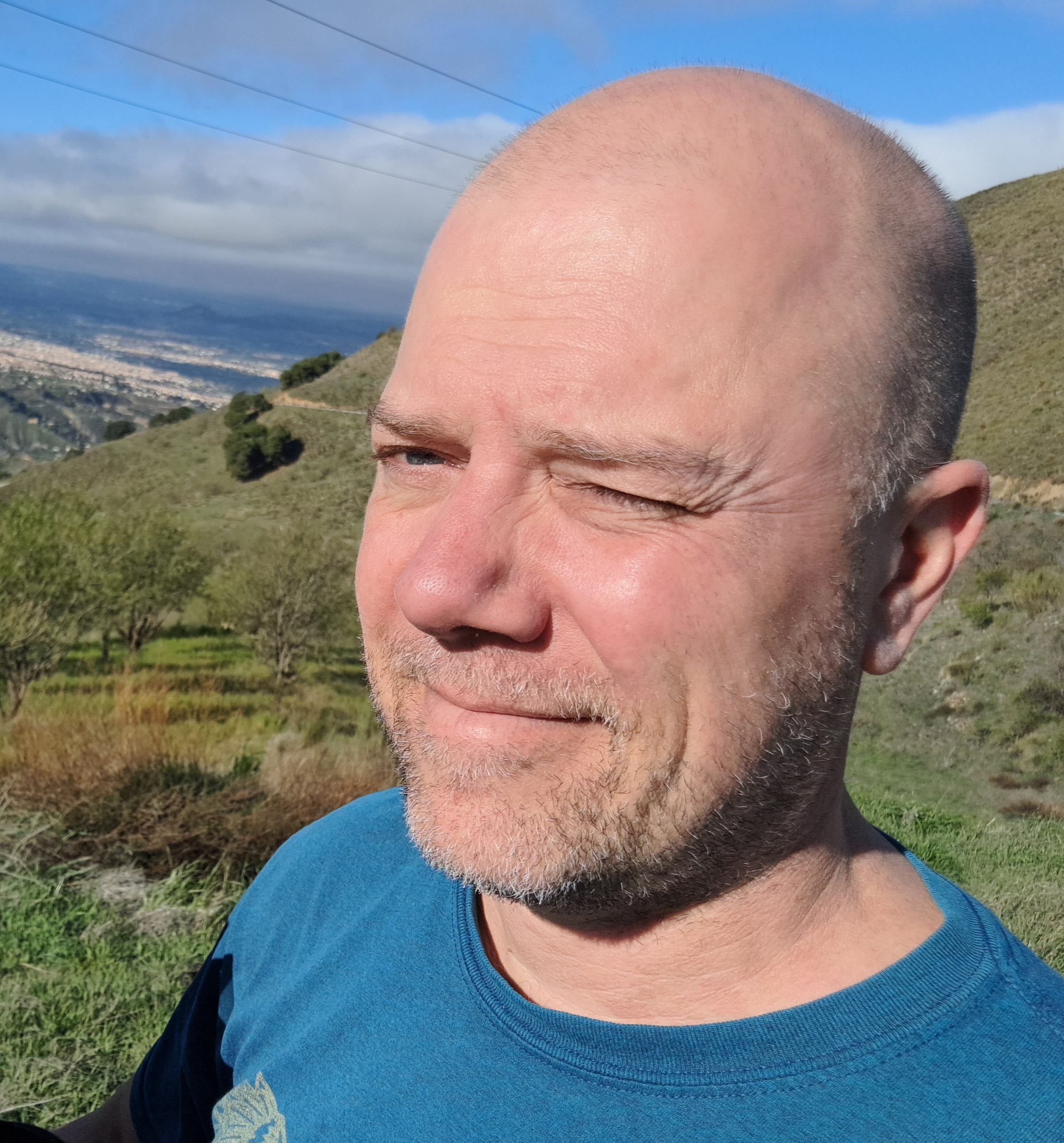 Matkailuautolla reissussa